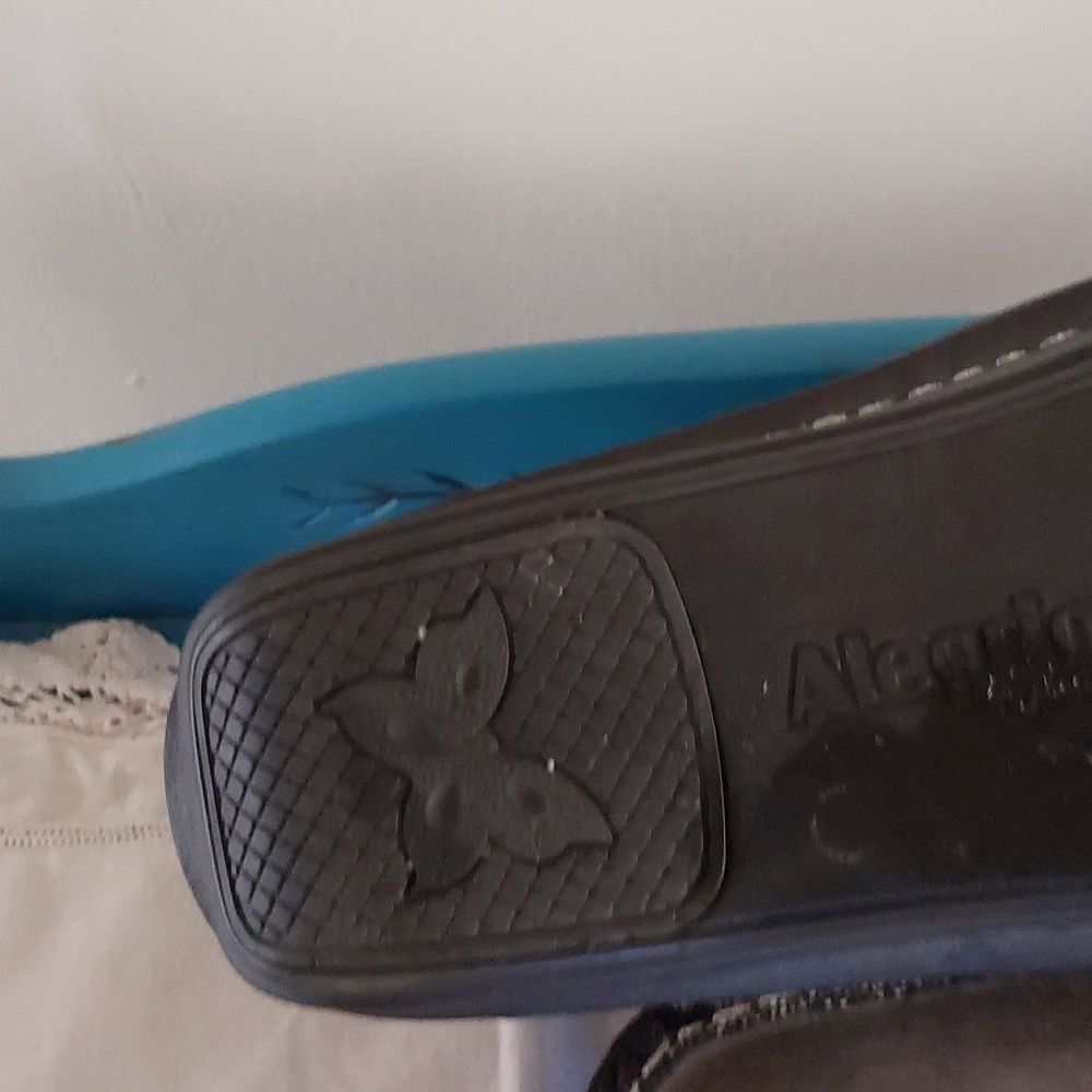 - Algeria Open Toe Sandals - Picture 11 of 11